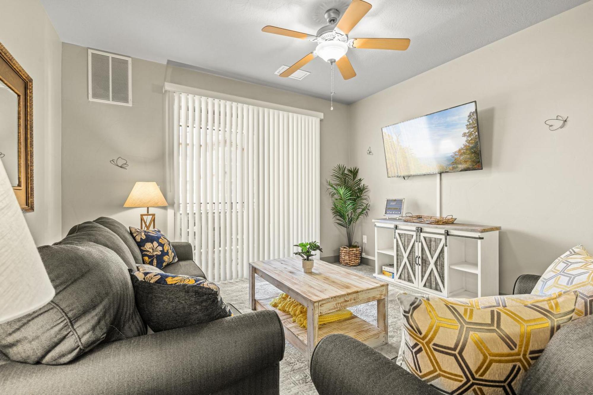 Butterfly Themed Kings Apartment With Private Garage & Access To Lux Hot Tub, Bbq & Gym South Jordan Exteriér fotografie