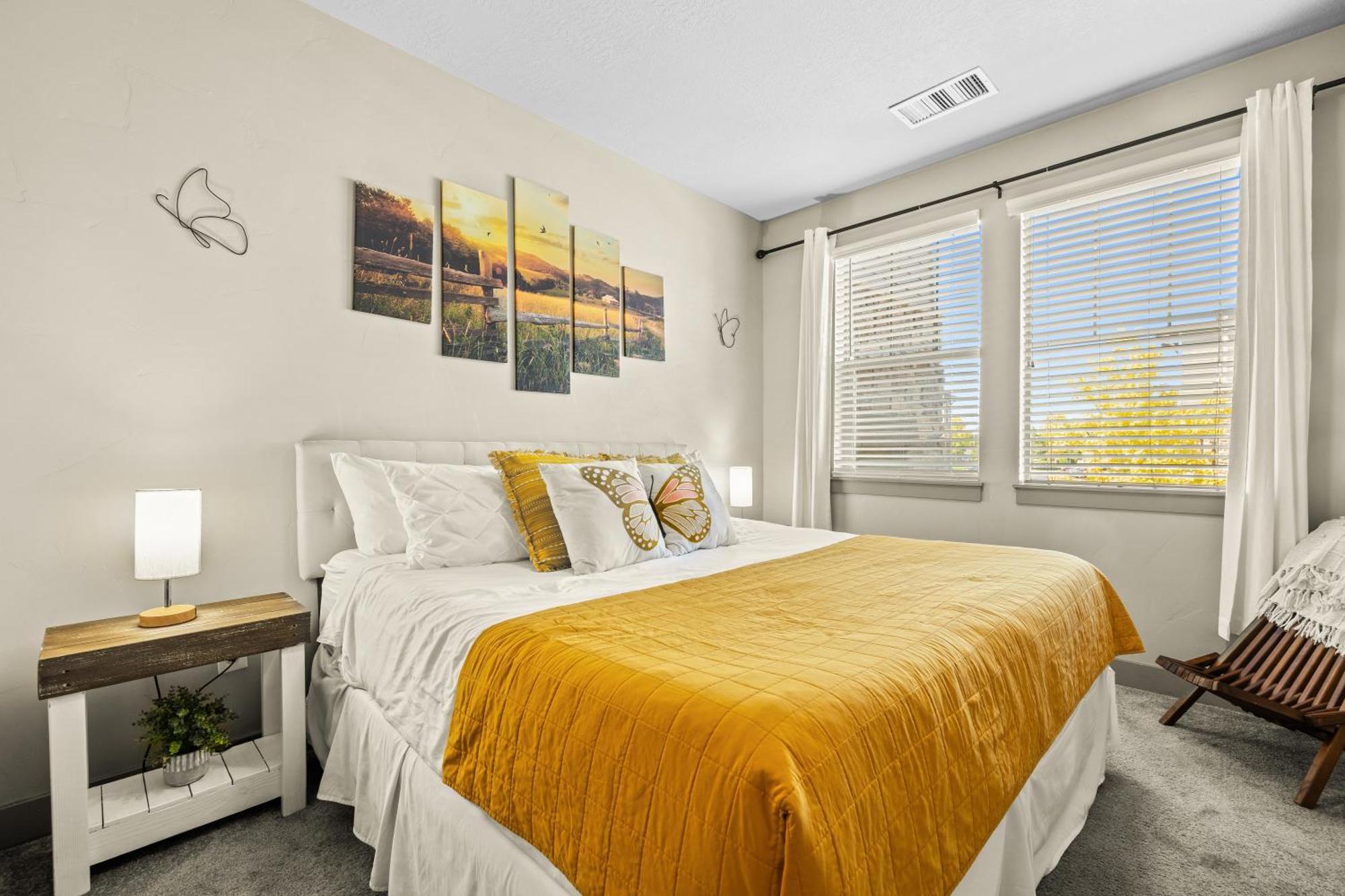 Butterfly Themed Kings Apartment With Private Garage & Access To Lux Hot Tub, Bbq & Gym South Jordan Exteriér fotografie